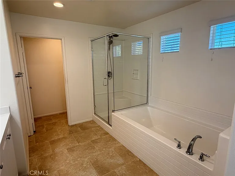 42688 Azure St — Photo 30