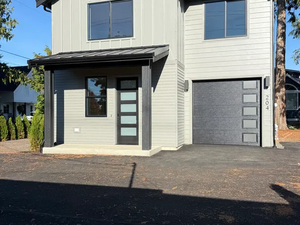 204 Lynn St #204, Lynden, WA 98264