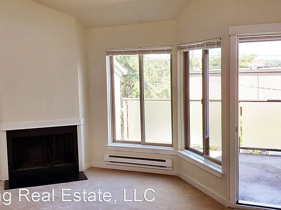 5th image of 5847 NE 75th St Unit 210