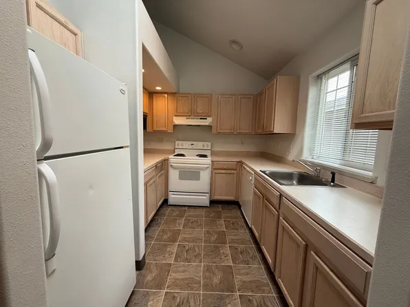 2965 NE Worthington Ct Unit 2, Bend, OR 97701