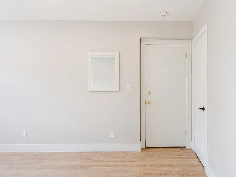 1 Hassard Ave #1 — Photo 16