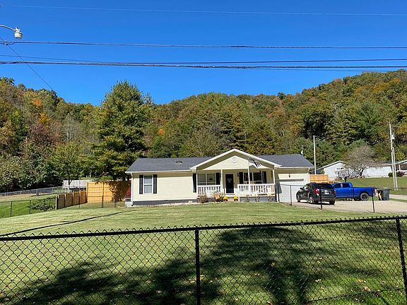 3rd image of 7 Liberty Ln