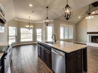 3100 Main St, Granbury, TX 76049