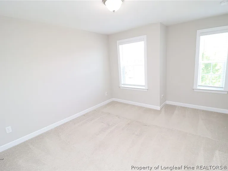 240 Mystwood Hollow Cir — Photo 35