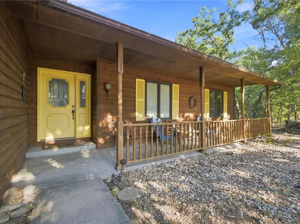 57 Twin Peak Dr, Holiday Island, AR 72631