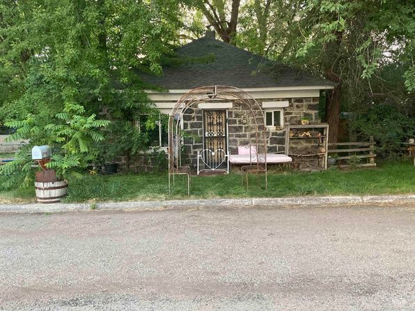309 E C St, Shoshone, ID 83352