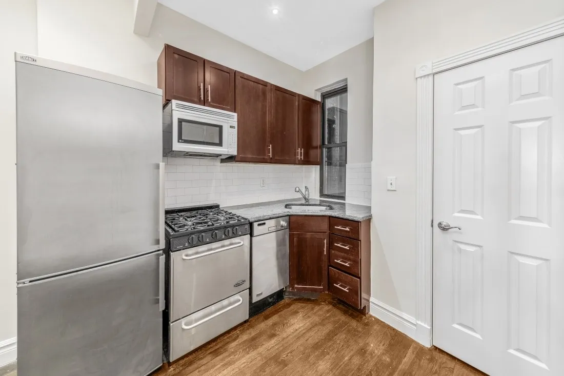 APARTMENT VOL.0〜12 セット 443 East 78th Street #2D in Lenox Hill, Manhattan | StreetEasy