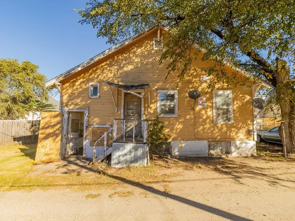 207 W 10th Ave, Hutchinson, KS 67501