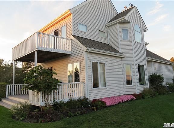 4th image of 18 Spinnaker Ct