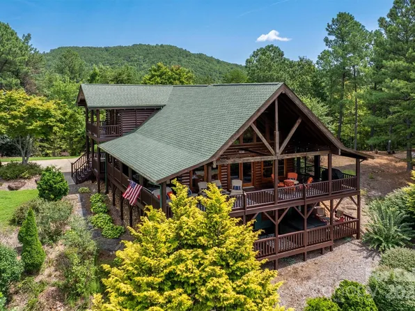 3918 Skyline Dr, Morganton, NC 28655