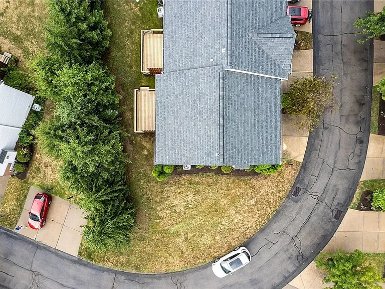 10528 Forest Hill Dr — Photo 44