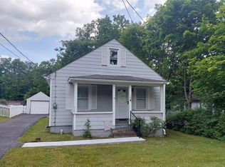 18 5th Ave, Newburgh, NY 12550