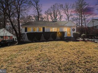 10807 Maple St, Fairfax, VA 22030