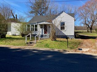 305 West St, Smithfield, VA 23430