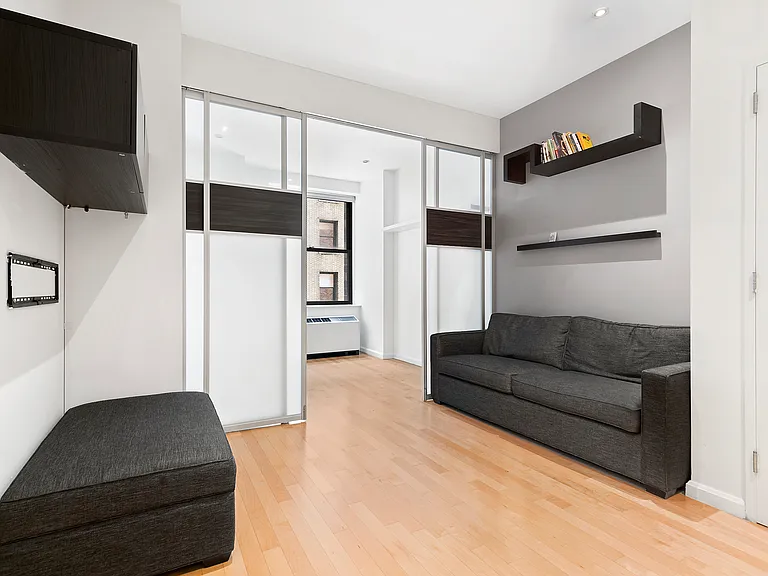 20 West St #14H — Photo 4