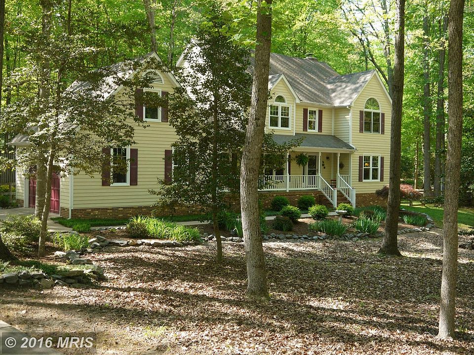 1st image of 6906 Bloomsbury Ln