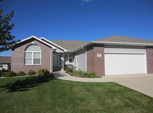 1923 Laurel Ln, Brookings, SD 57006