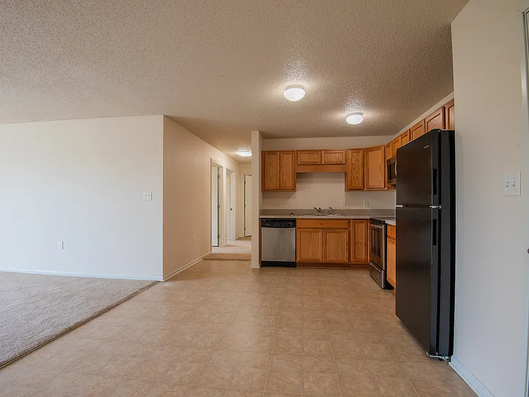 925 Airport Rd — Photo 16