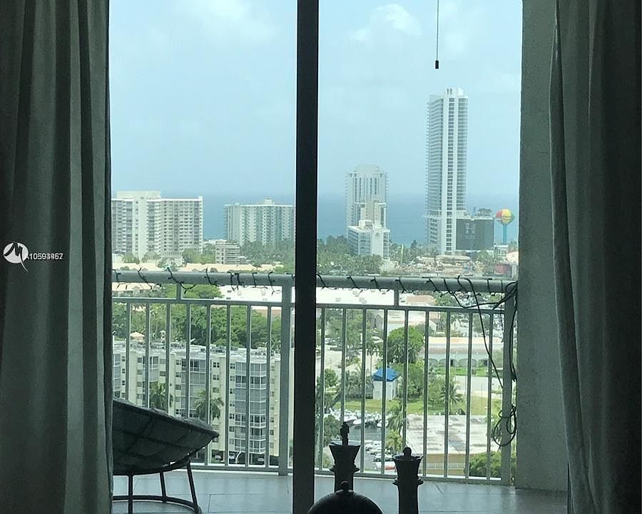 2nd image of 1705 E Hallandale Beach Blvd