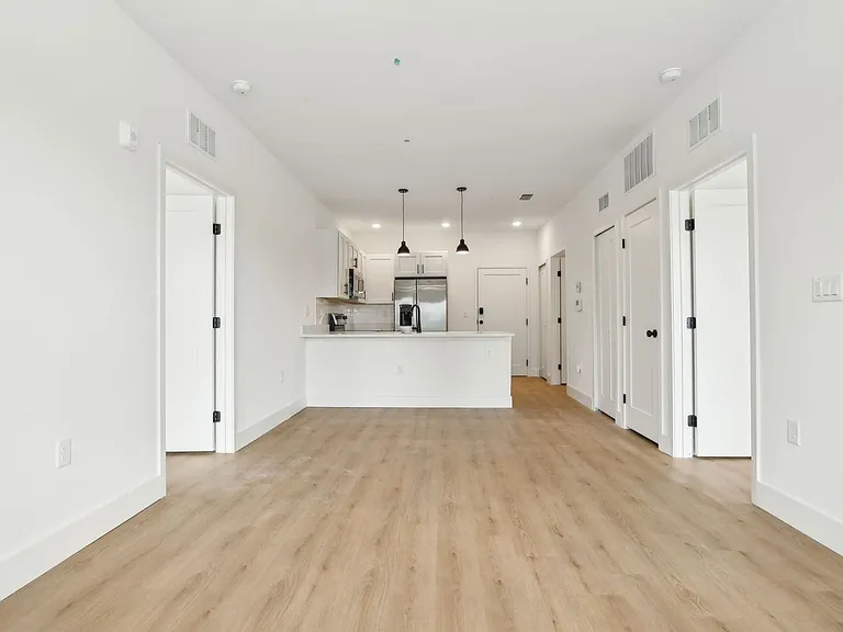 The Milk Stacks: Boutique Luxury Living in Downtown Orlando's Milk District — Photo 57