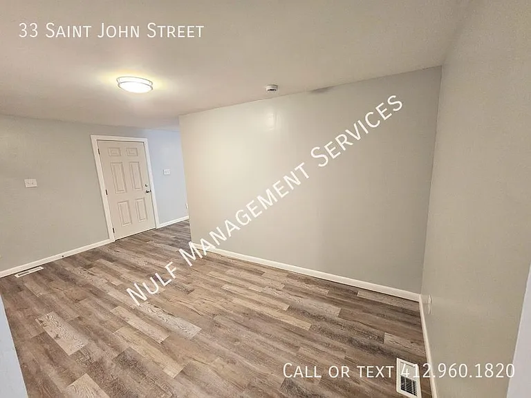 33 Saint John St — Photo 6
