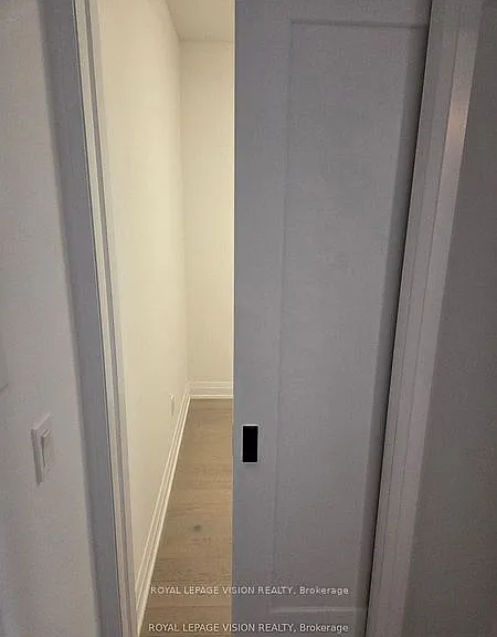 505 Glencairn Ave #206 — Photo 9