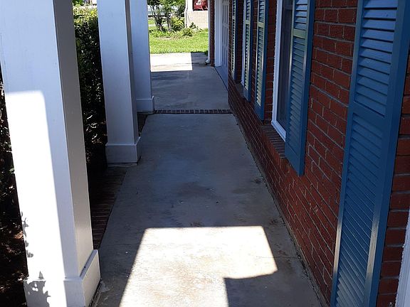 2nd image of 804 Barnesdale Dr