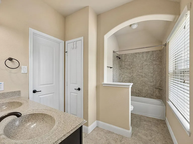 27903 Hunters Rock Ln — Photo 29