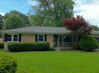 2023 Lynn Lea Rd, Shively, KY 40216