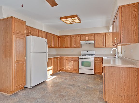 5th image of 315 Woodlawn Dr