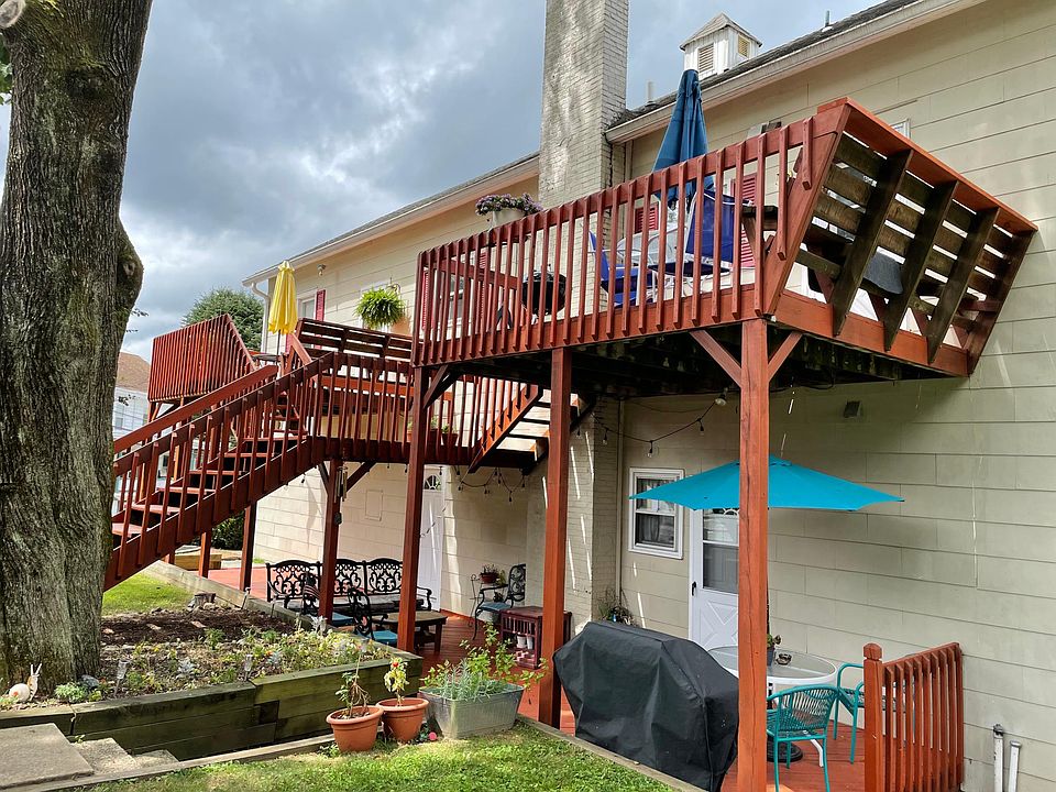 Deck 1 first floor