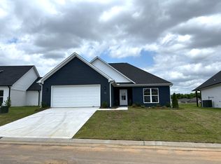 15 Clarendon Cv, Jackson, TN 38305