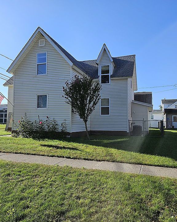 319 W 3rd St, Pinconning, MI 48650 Zillow