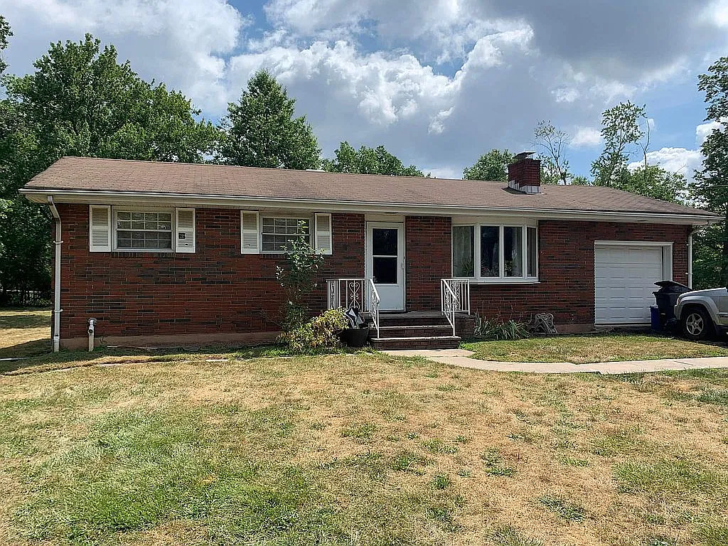51 Justice St photo 1