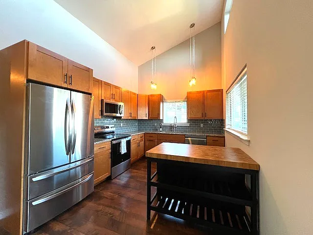 1 bed, 650 sqft, $1,795 — Photo 4