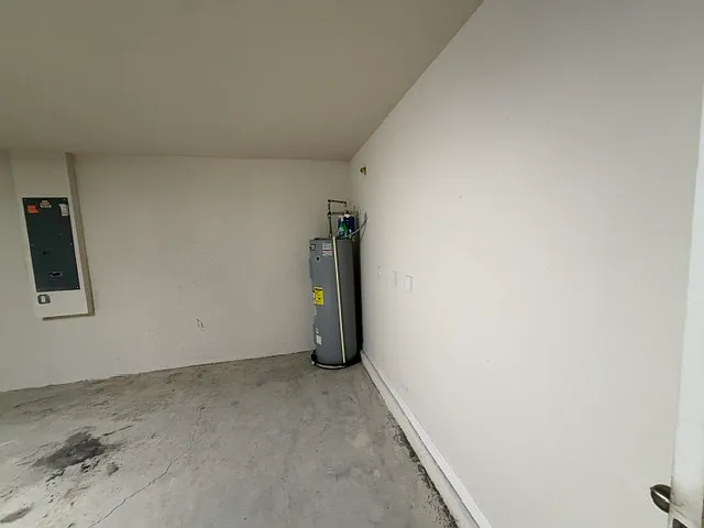 12134 Wadsworth Ave — Photo 6