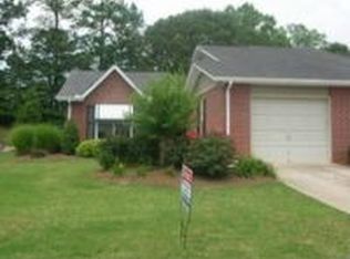 145 Lagrange Ct, Fayetteville, GA 30214