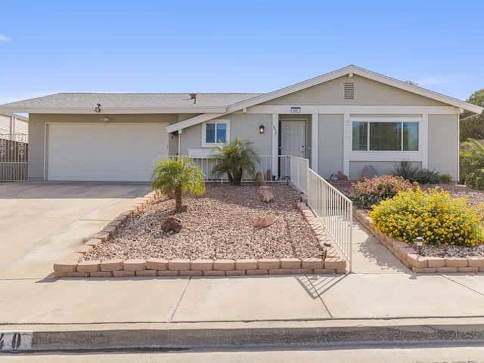 1st image of 440 Scenic Dr