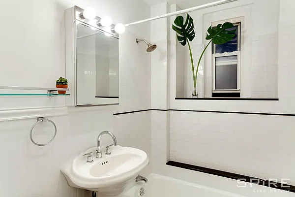 Sold by Spire Group | media 4