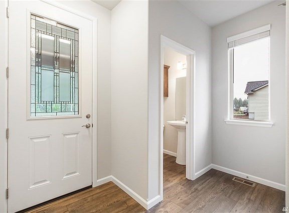 4th image of 8129 52nd Ave NE