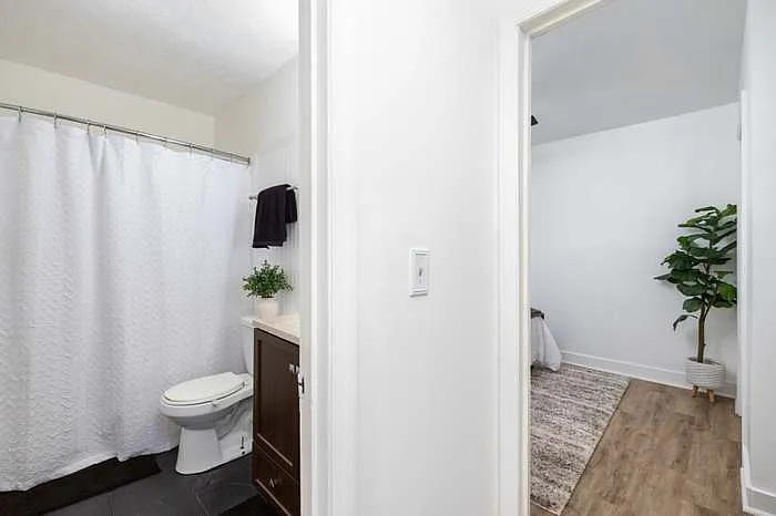 108 Claiborne St — Photo 3
