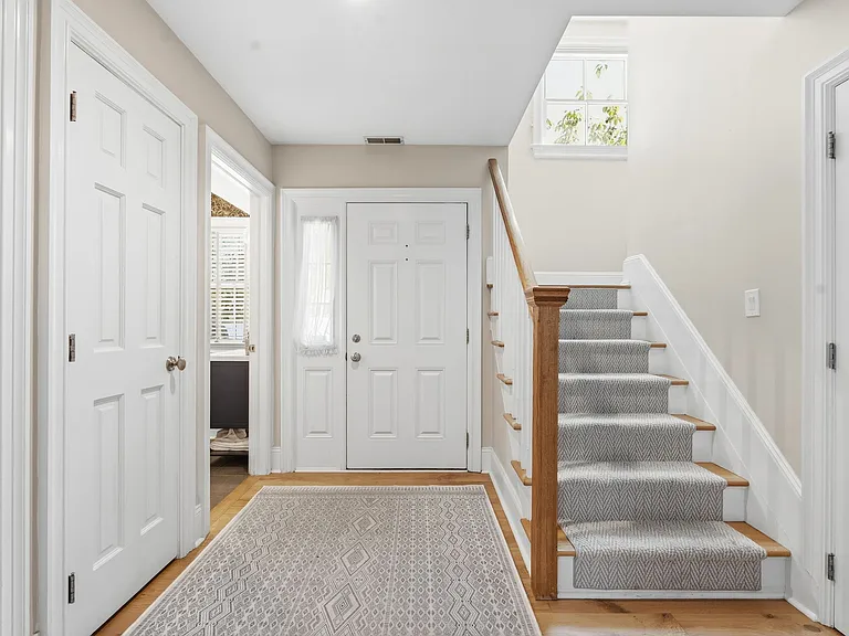 66 S Fullerton Ave #8 — Photo 16