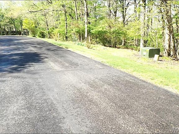4th image of 235 Quail Run Dr