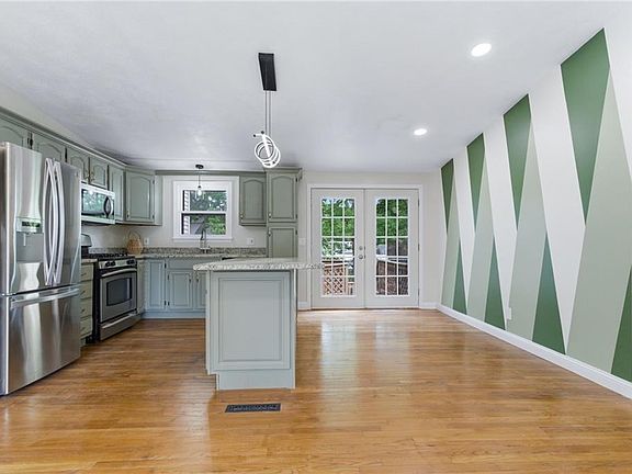 5th image of 20 Killey Ave