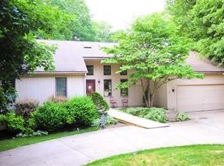 1693 Kent St, Kent, OH 44240