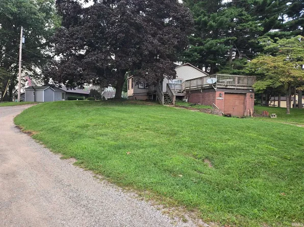 2 Ems W22 Ln, North Webster, IN 46555