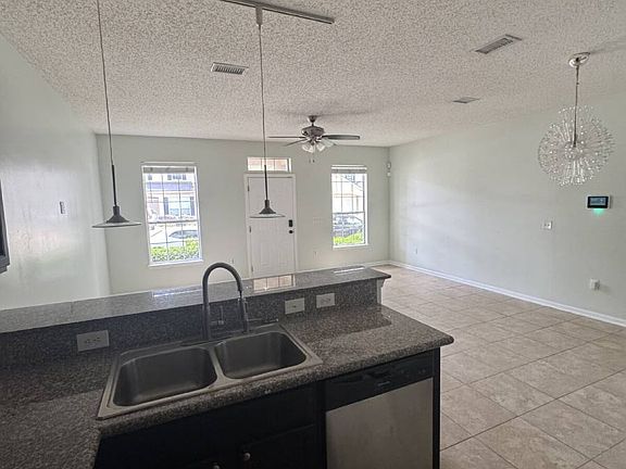 5th image of 454 Sherwood Oaks Dr