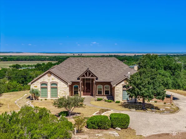 3765 Encino Dr, Christoval, TX 76935