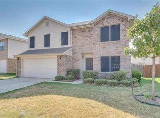 8545 Hawkview Dr, Fort Worth, TX 76179