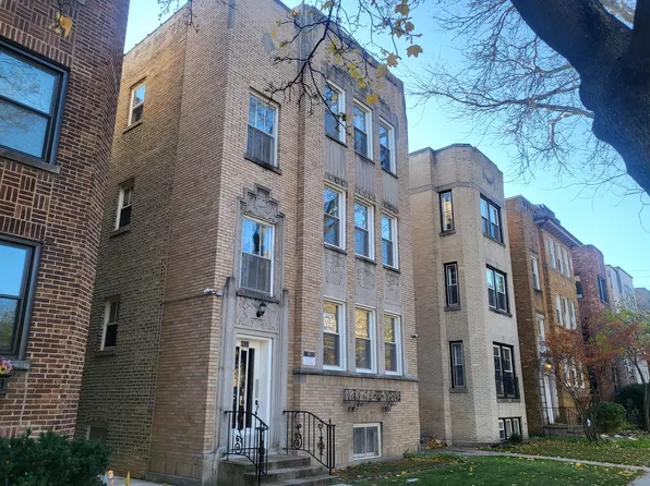 4831 Lee St, Skokie, IL 60077